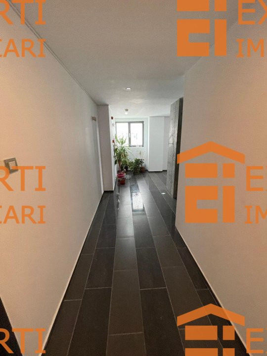 Apartament cu 3 camere cu vedere frontala la mare in zona FALEZA NORD