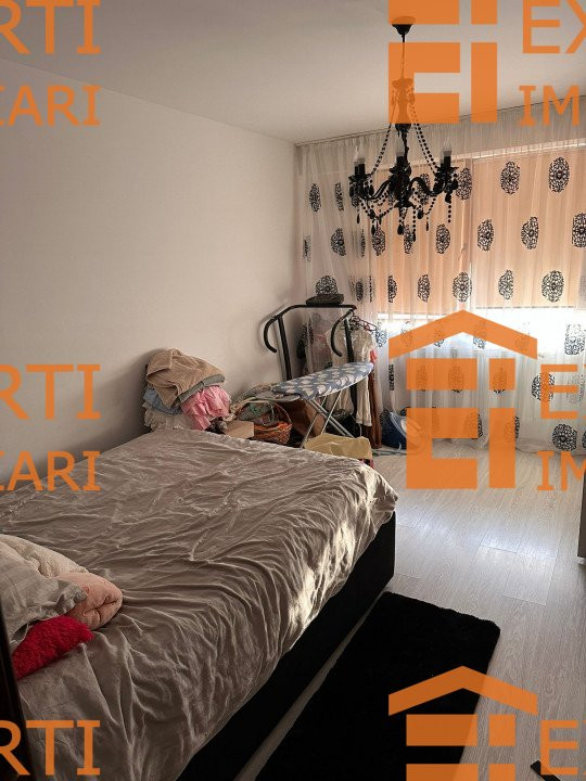 Apartament 3 camere decomandat situat in zona COMPOZITORI