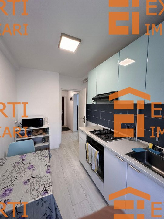 Apartament 3 camere situat in zona CENTRU - LICEUL TRAIAN (COLONADELOR)