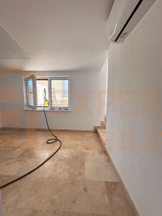 Apartament DUPLEX situat in zona CENTRU