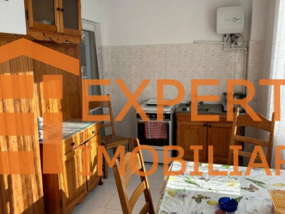 Casa compusa din 7 camere situata in zona EFORIE NORD - CENTRU