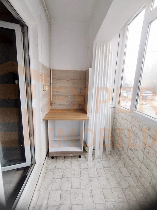 Apartament 3 camere situat in zona CET