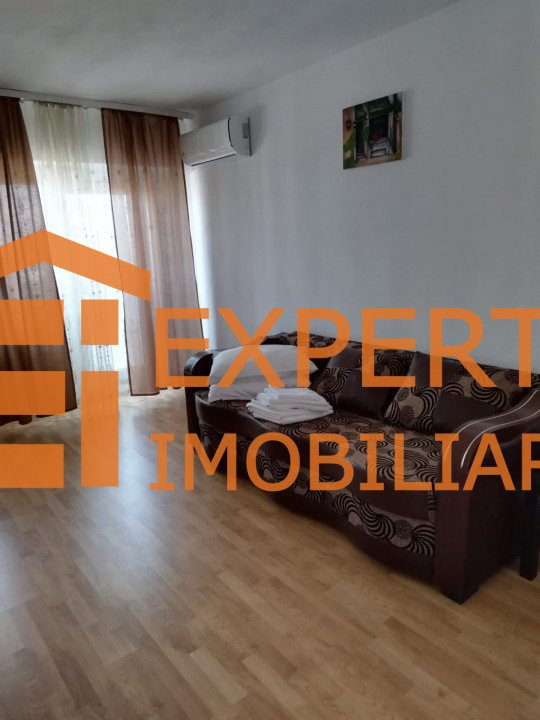 Apartament 3 camere situat in zona FALEZA NORD