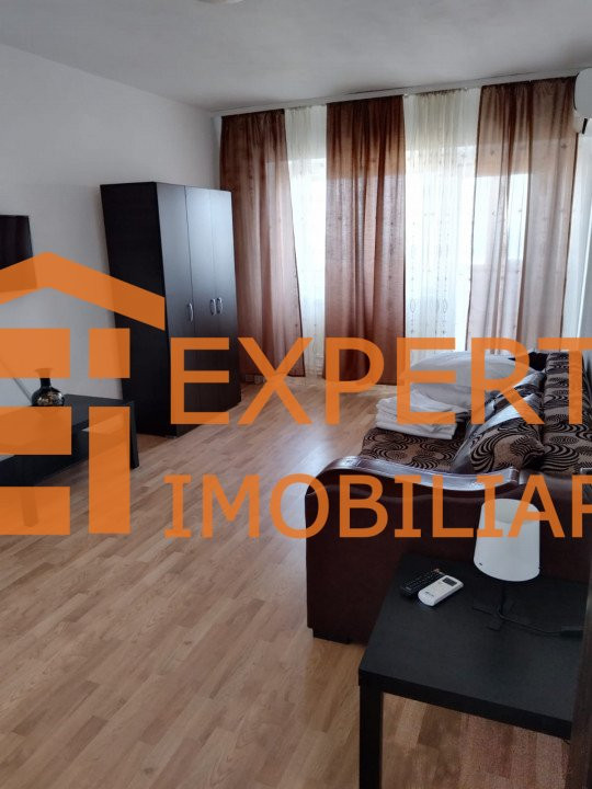 Apartament 3 camere situat in zona FALEZA NORD