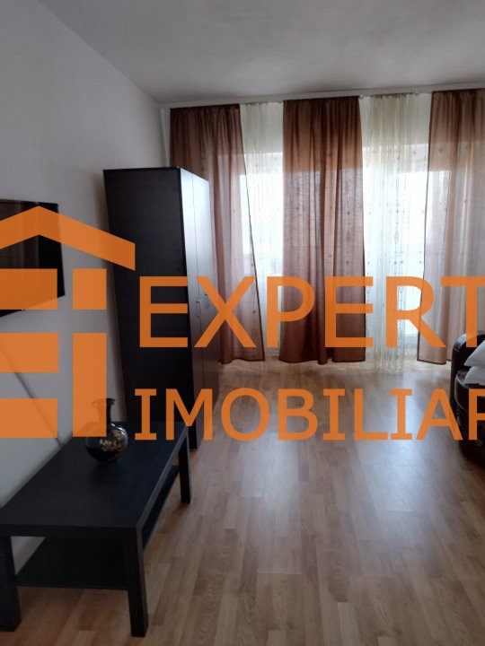 Apartament 3 camere situat in zona FALEZA NORD