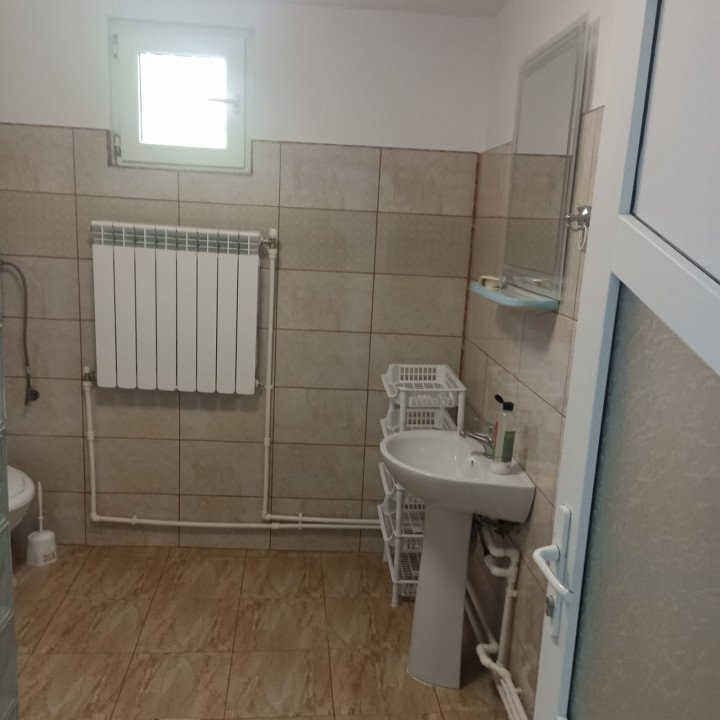 Casa de inchiriat situata in zona OVIDIU