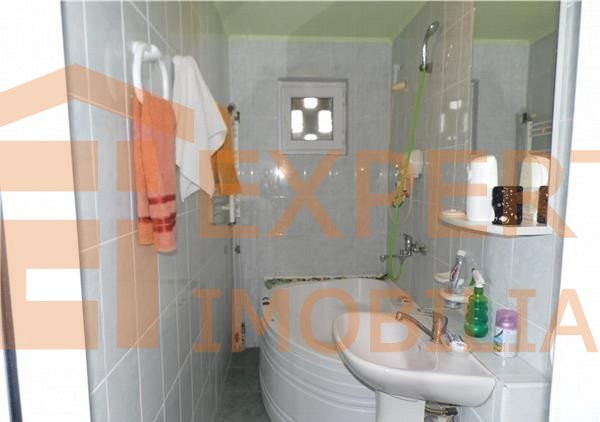 Apartament 2 camere situat in zona KM 4-5