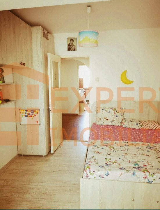 Apartament 3 camere situat in zona INEL I - GALERIILE SOVEJA