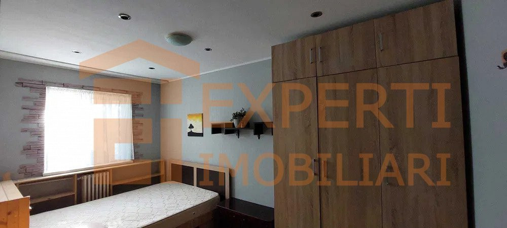 Apartament 3 camere situat in zona Dacia-City Mall