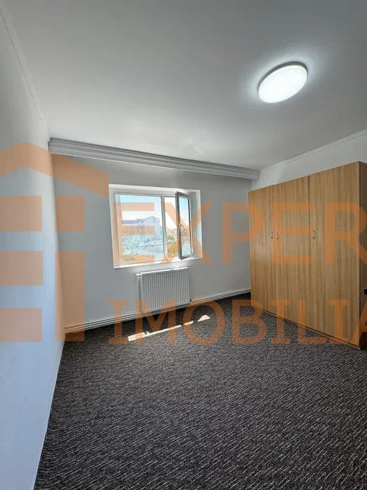 Apartament 2 camere situat in zona INEL I