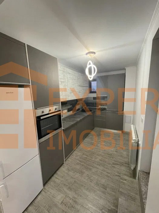 Apartament 3 camere de inchiriat situat in zona TROCADERO