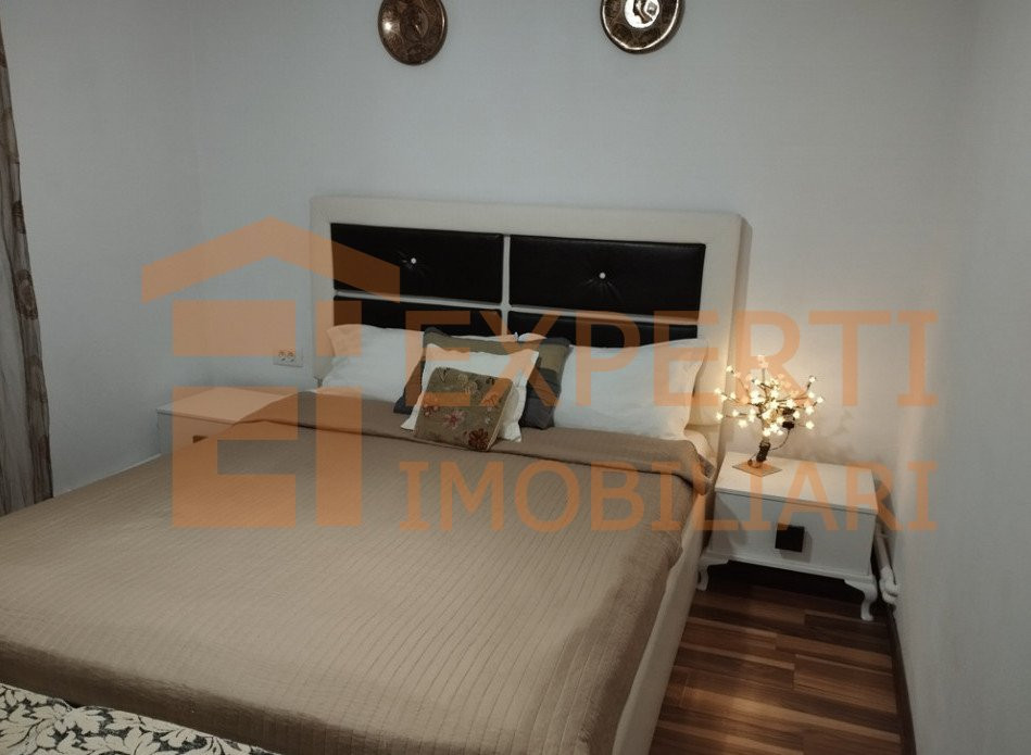 Apartament 3 camere situat in zona CENTRU - Liceul Traian (Colonadelor)