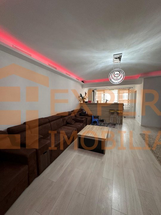 Apartament 3 camere decomandat situat in zona COMPOZITORI