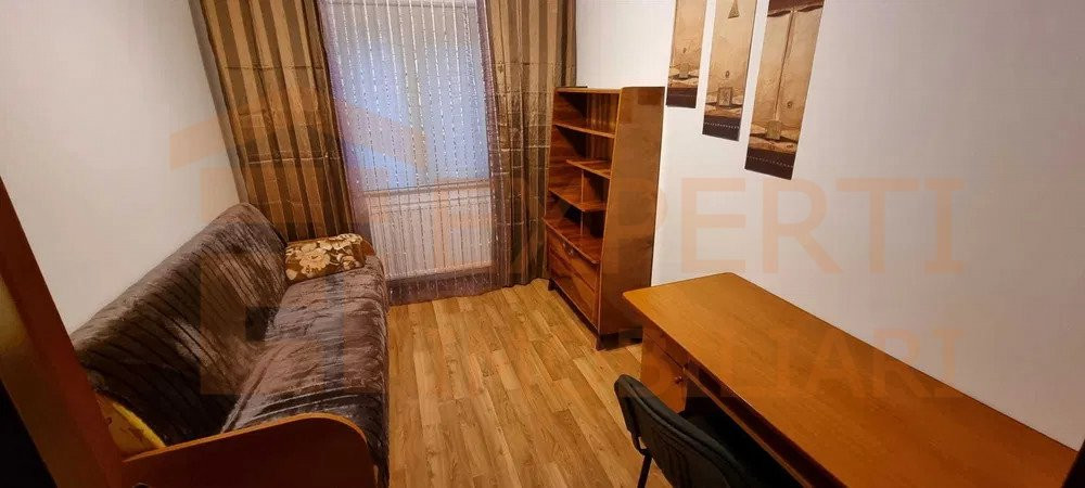 Apartament 3 camere situat in zona CIRESICA