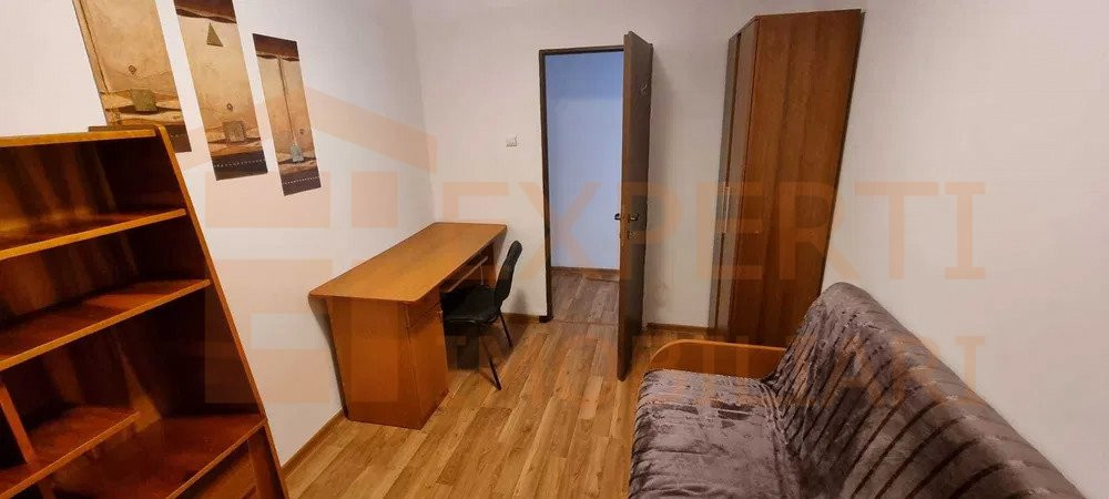 Apartament 3 camere situat in zona CIRESICA