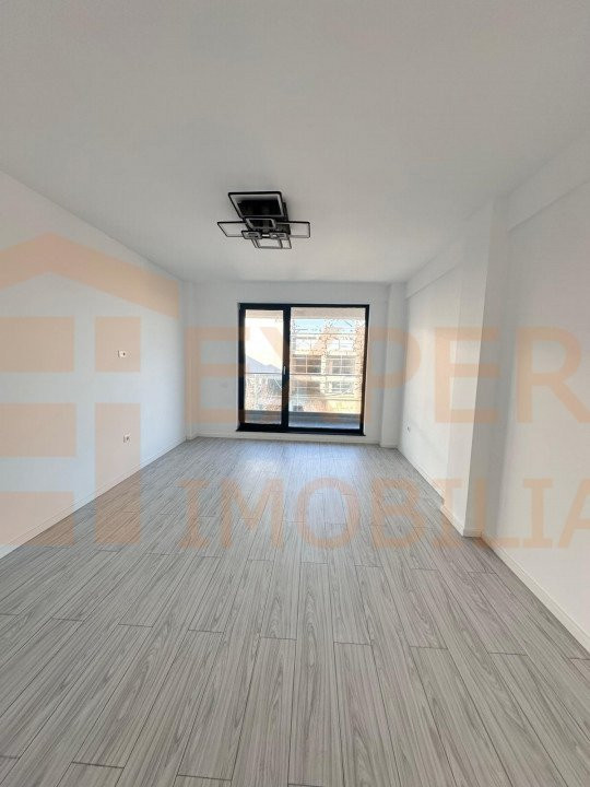 Apartament cu 3 camere decomandate  în zona TOMIS NORD - VIVO, bloc 2022