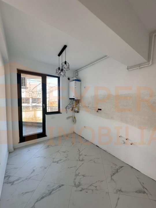 Apartament cu 3 camere decomandate  în zona TOMIS NORD - VIVO, bloc 2022