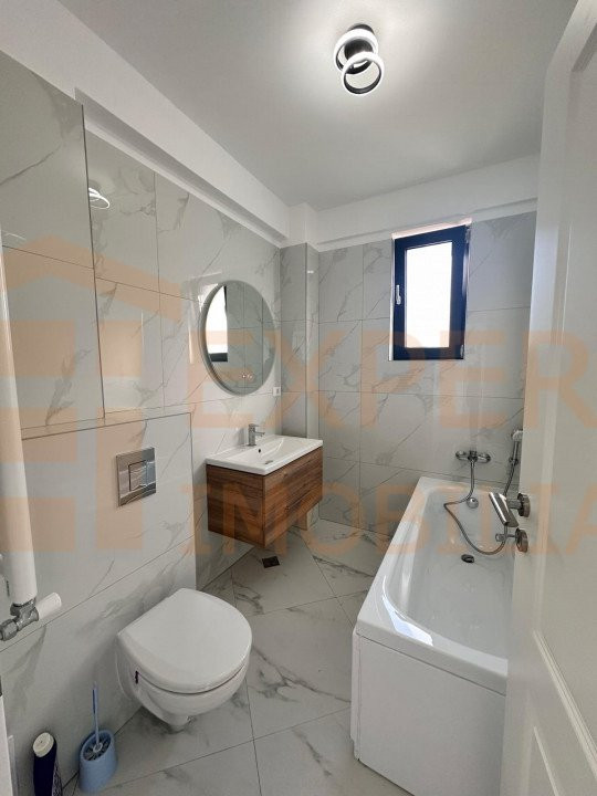 Apartament cu 3 camere decomandate  în zona TOMIS NORD - VIVO, bloc 2022