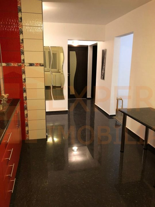 Apartament situat in zona  DACIA