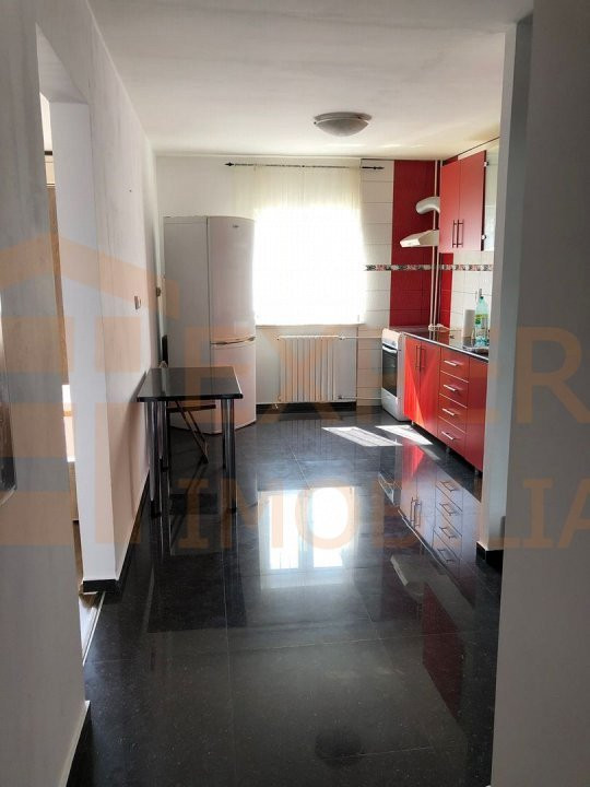 Apartament situat in zona  DACIA