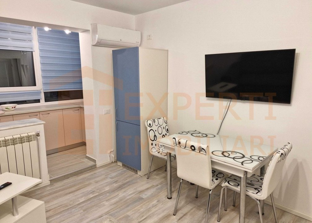 Apartament 3 camere situat in zona Brotacei 