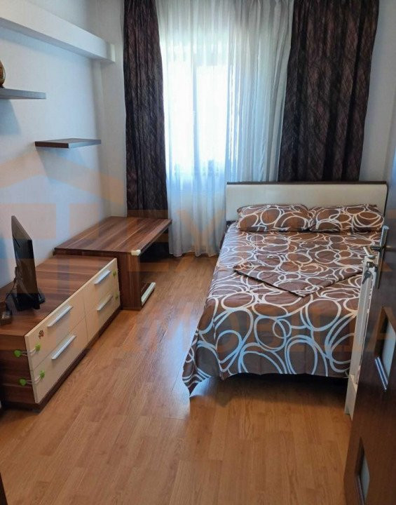 Apartament 3 camere situat in zona FALEZA NORD