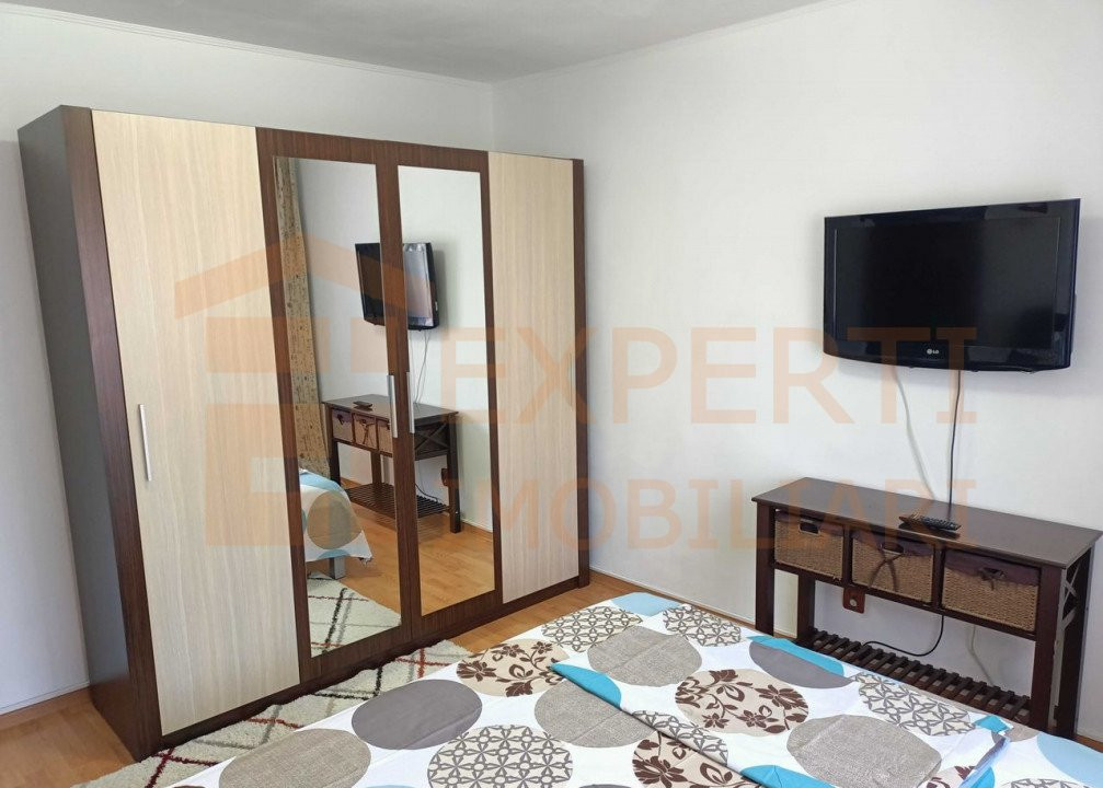 Apartament 3 camere situat in zona FALEZA NORD