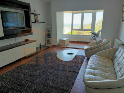 Apartament 3 camere situat in zona FALEZA NORD