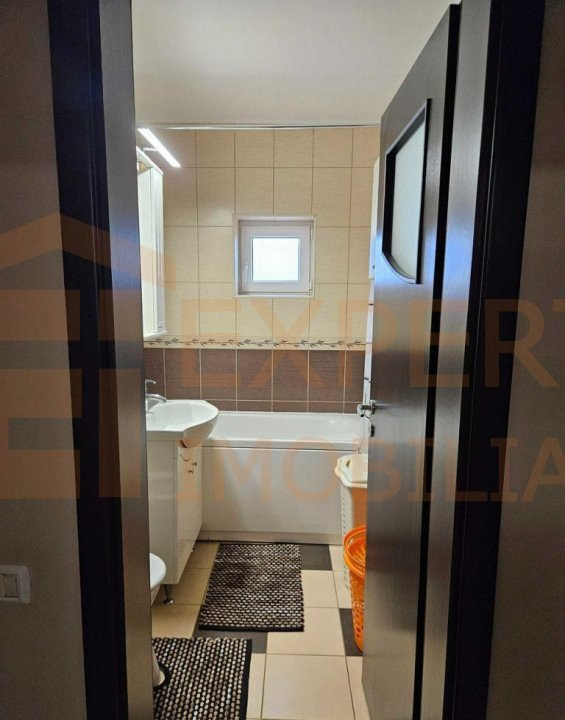 Apartament cu 3 camere decomanat in zona STADION