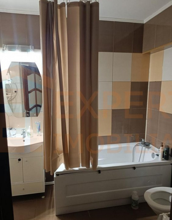 Apartament 3 camere , termen lung, situat in zona TOMIS NORD - ROVERE