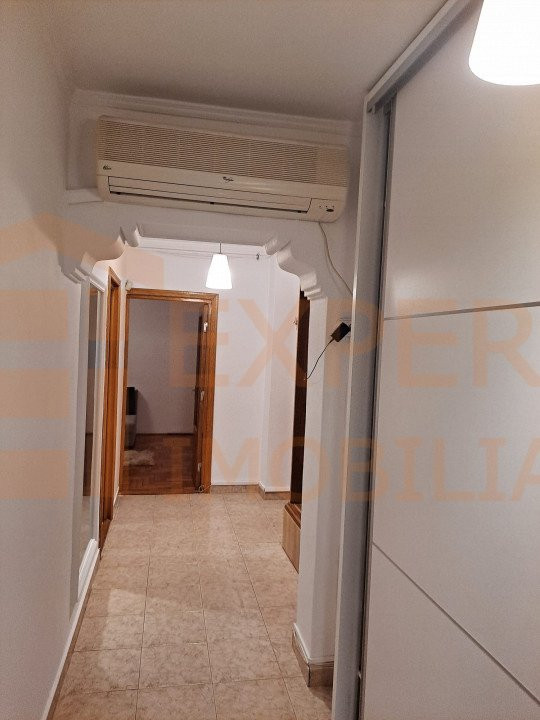 Apartament 3 camere situat in zona STADION