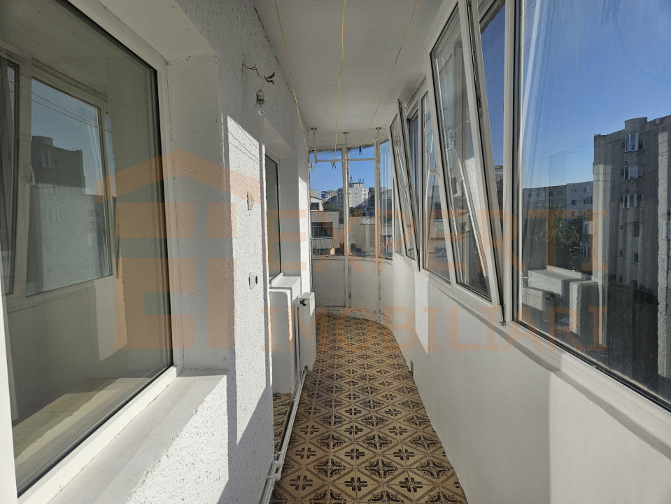 Apartament 3 camere situat in zona STADION