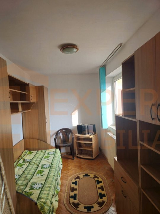 Apartament 3 camere INEL II - Scoala 8