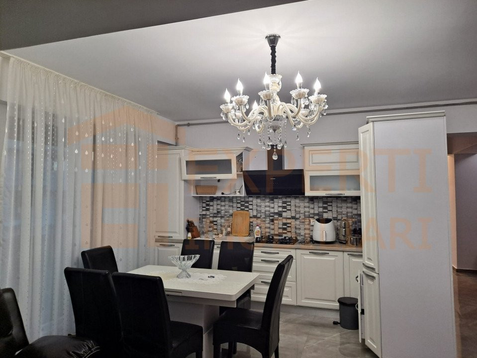 Apartament 3 camere situat in zona Mamaia Nord, la 2 pasi de plaja