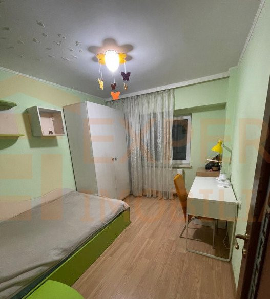 Apartament spațios cu 3 camere, decomandat, situat în zona DACIA