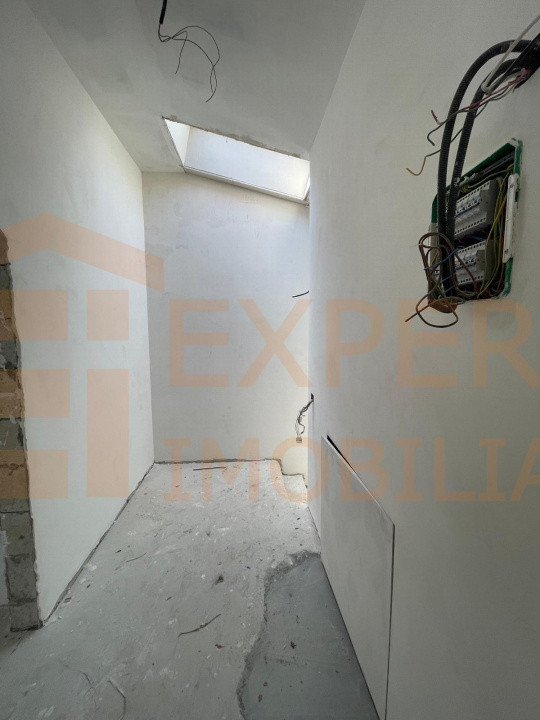 DUPLEX P+1, situat in zona DACIA