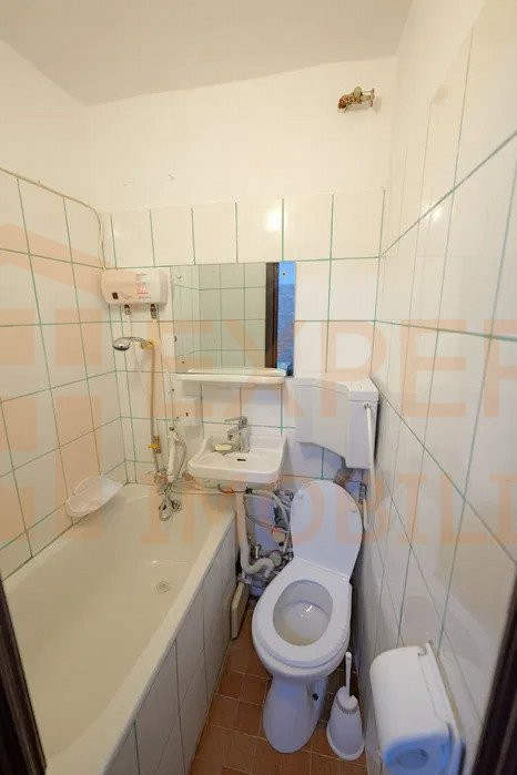 Garsoniera situata in zona CET