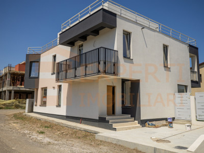 Vilă în Palazu Mare zona Elvila 