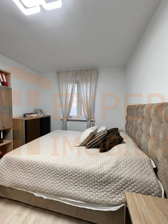 Apartament 2 camere, decomandat situat in CENTRU