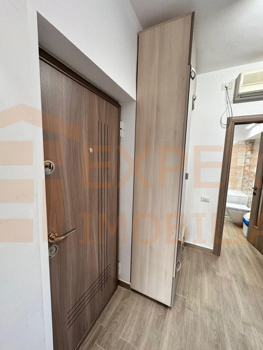 Apartament 2 camere, decomandat situat in CENTRU