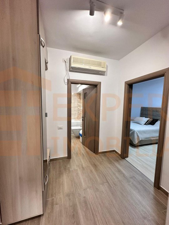 Apartament 2 camere, decomandat situat in CENTRU