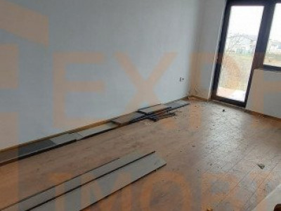 Casa situată in OVIDIU
