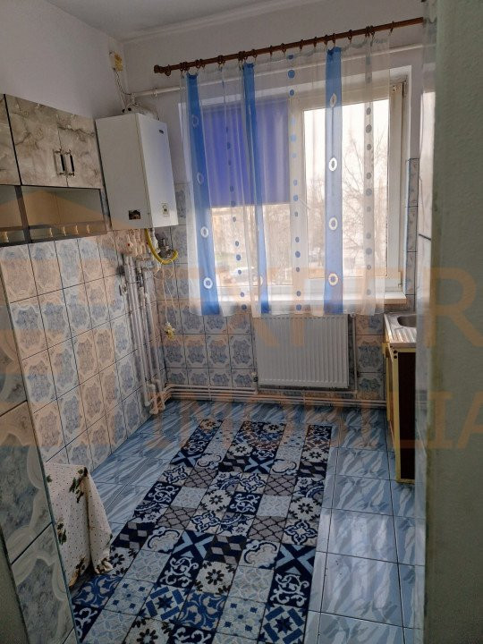 Apartament 3 camere situat in centrul Mangaliei