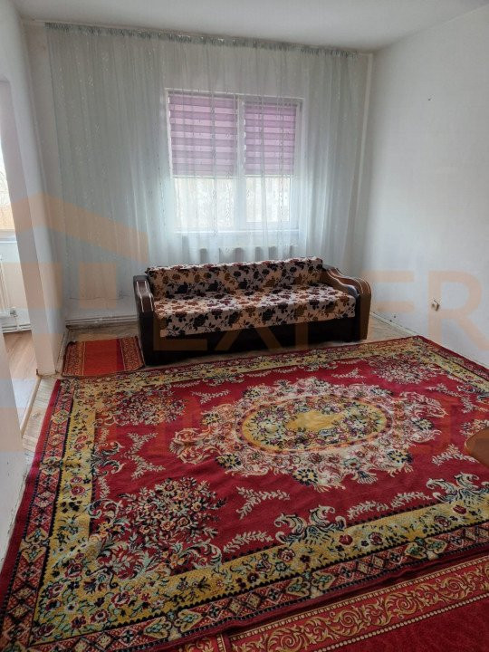 Apartament 3 camere situat in centrul Mangaliei