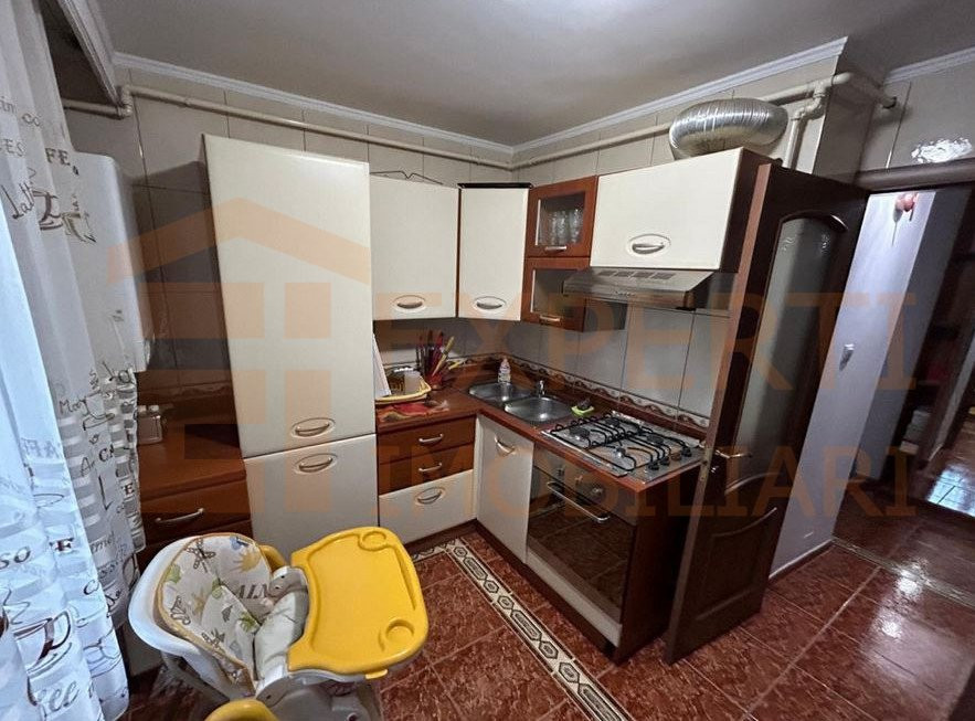 Apartament 3 camere situat in zona Faleza Nord