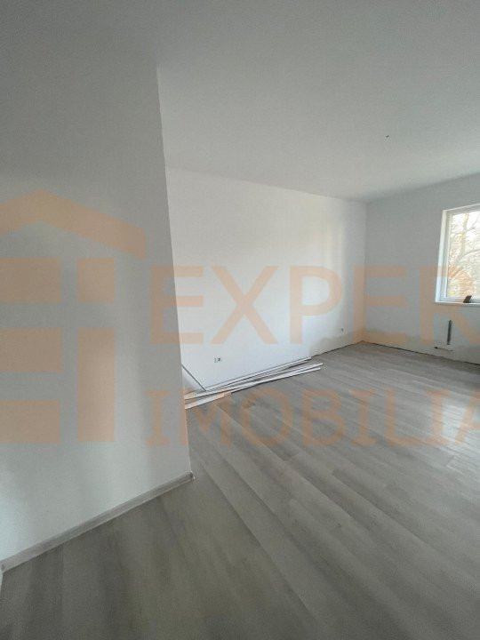 Apartament 4 camere situat in zona PRIMO