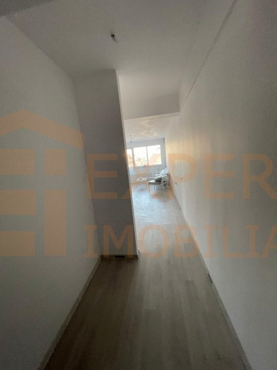 Apartament 4 camere situat in zona PRIMO