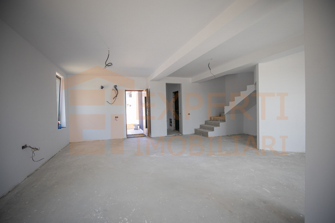 Vila situata in Palazu Mare zona Elvila 