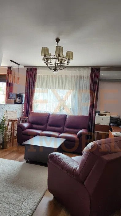 Apartament 3 camere situat in zona Pod Butelii