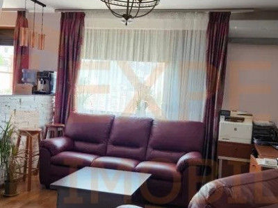 Apartament 3 camere situat in zona Pod Butelii